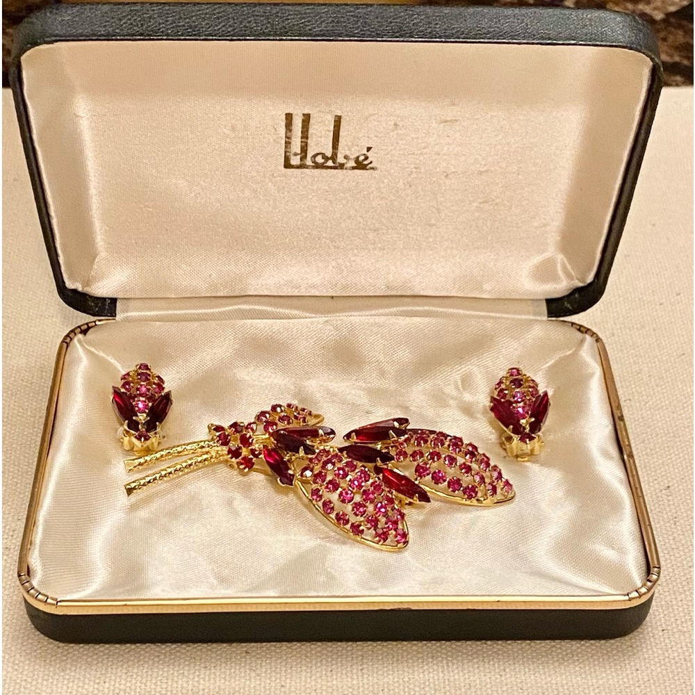 Vintage Hobe’ Set.